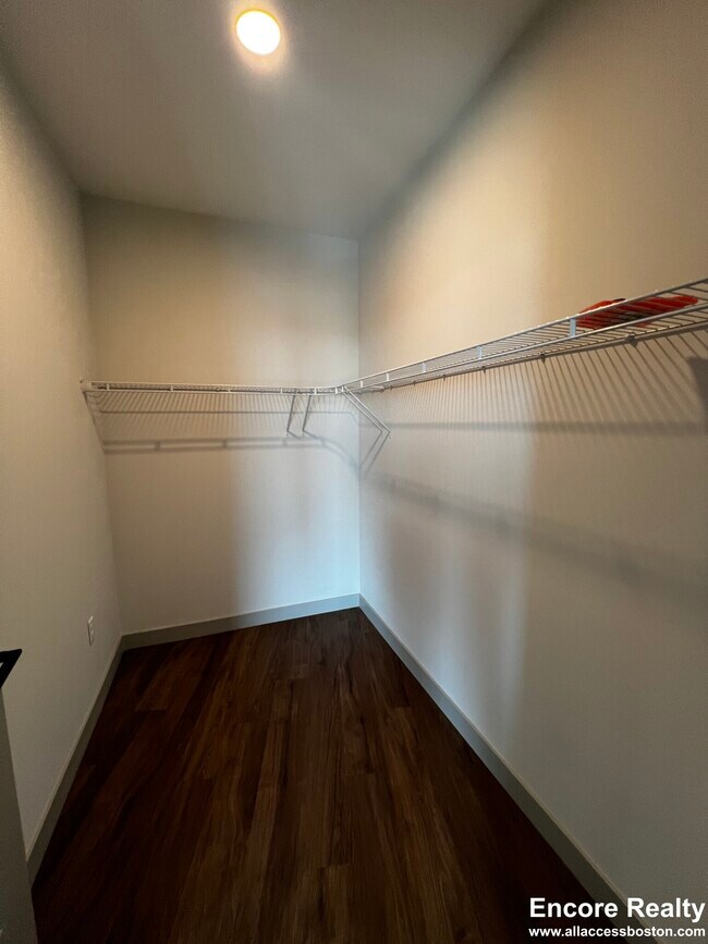 Building Photo - 80 Rugg Rd