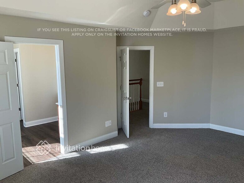 Building Photo - 8612 Ridgeline Ln