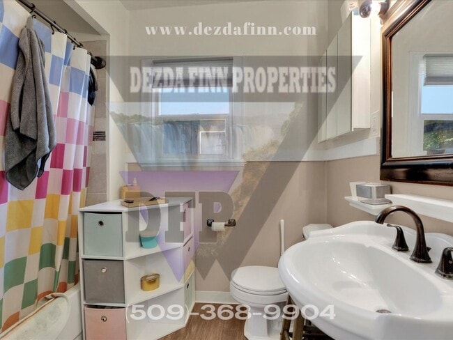 Building Photo - Northside 3Bed, 1Bath Vintage Bungalow