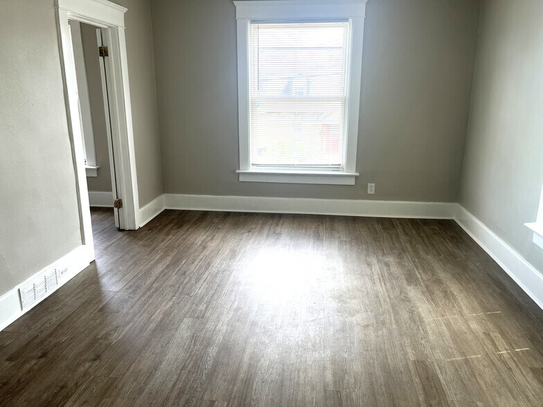 Building Photo - 820 Wayne St