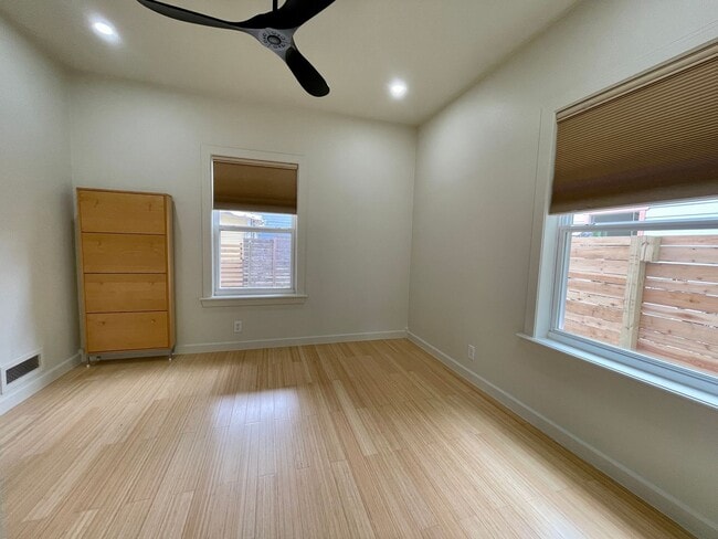 Building Photo - 4718 Depew Ave