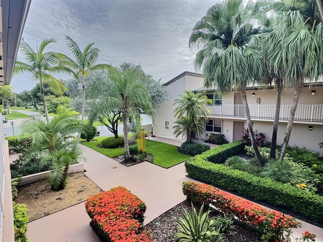Building Photo - 8760 Azalea Ct