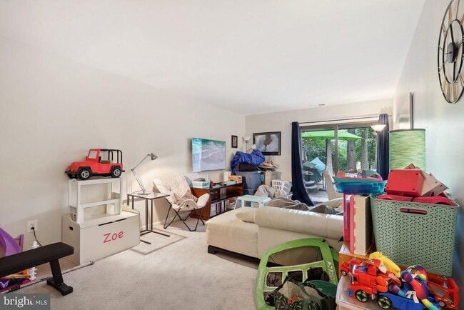 Building Photo - 2031 Approach Ln