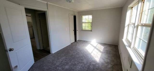 Building Photo - 513 Center St