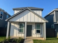 Building Photo - 3479 Valley Vista Dr