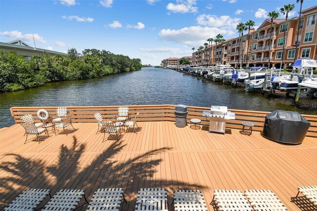 Building Photo - 5000 Culbreath Key Way