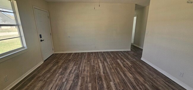 Building Photo - 1404 Deville St