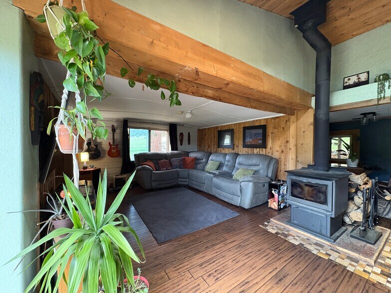 Building Photo - 7962 Gray Fox Dr