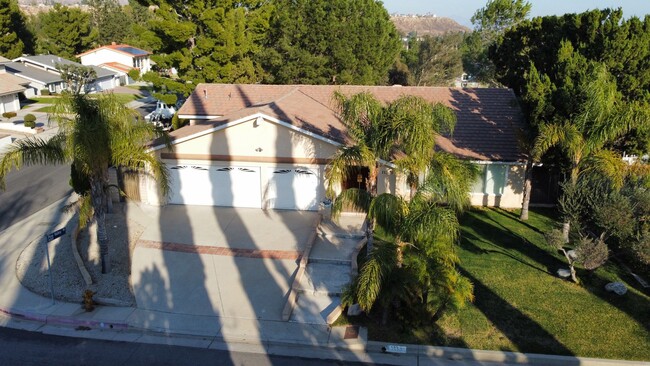 Building Photo - Beautiful 1 Story Porter Ranch, 3 Bedroom,...