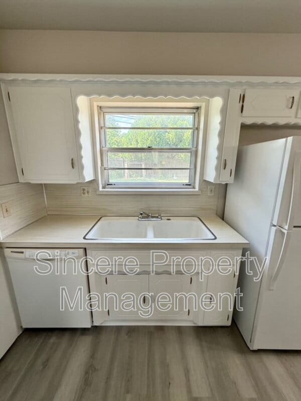 Building Photo - 4013 NW 57th St