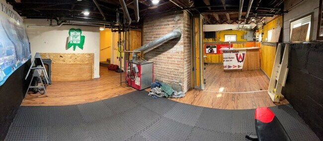 Building Photo - 39 S Randall Ave