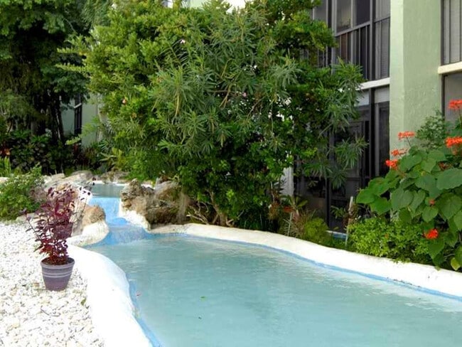 Building Photo - 5321 NE 24th Terrace