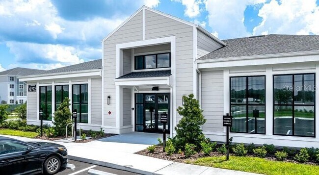 Building Photo - 18772 Grand Live Oak Blvd