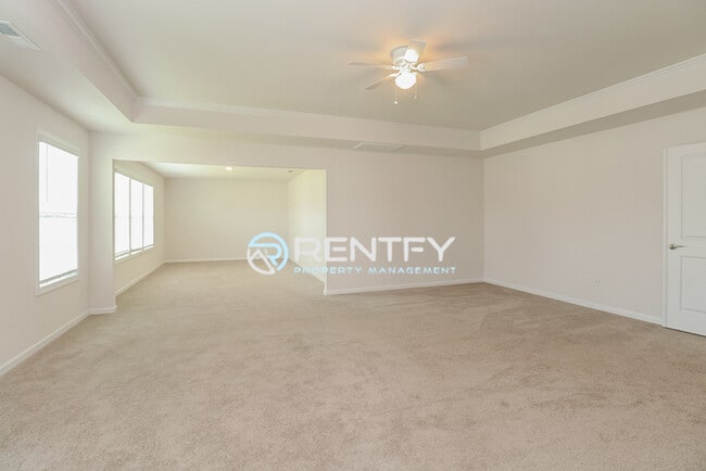 Building Photo - 2097 Saddlebred Dr