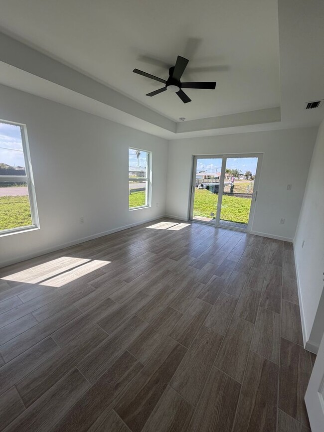 Building Photo - 1301 NE 11th Terrace