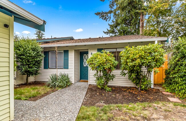 Building Photo - 8405 55th Ave NE