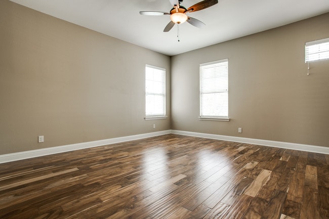 Building Photo - 3141 Greene Ave