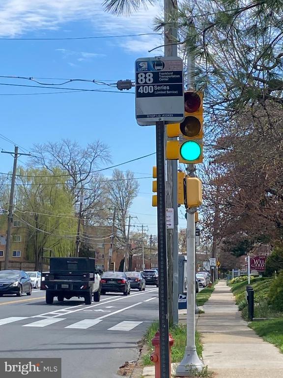 Building Photo - 2628 Welsh Rd