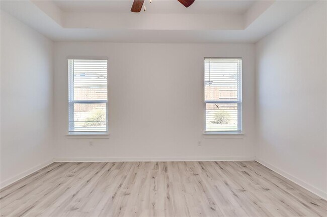 Building Photo - 2321 Bravo Pass