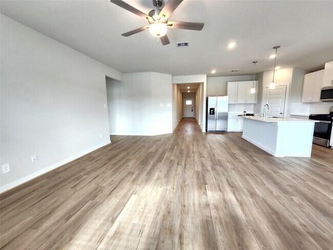 Building Photo - 2506 Good Morrow Dr