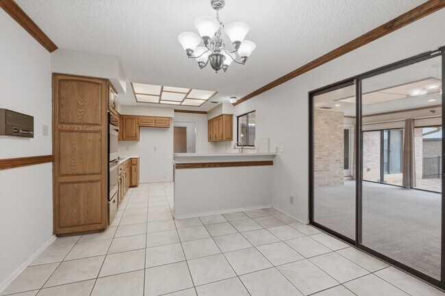 Building Photo - 6118 Windy Knoll