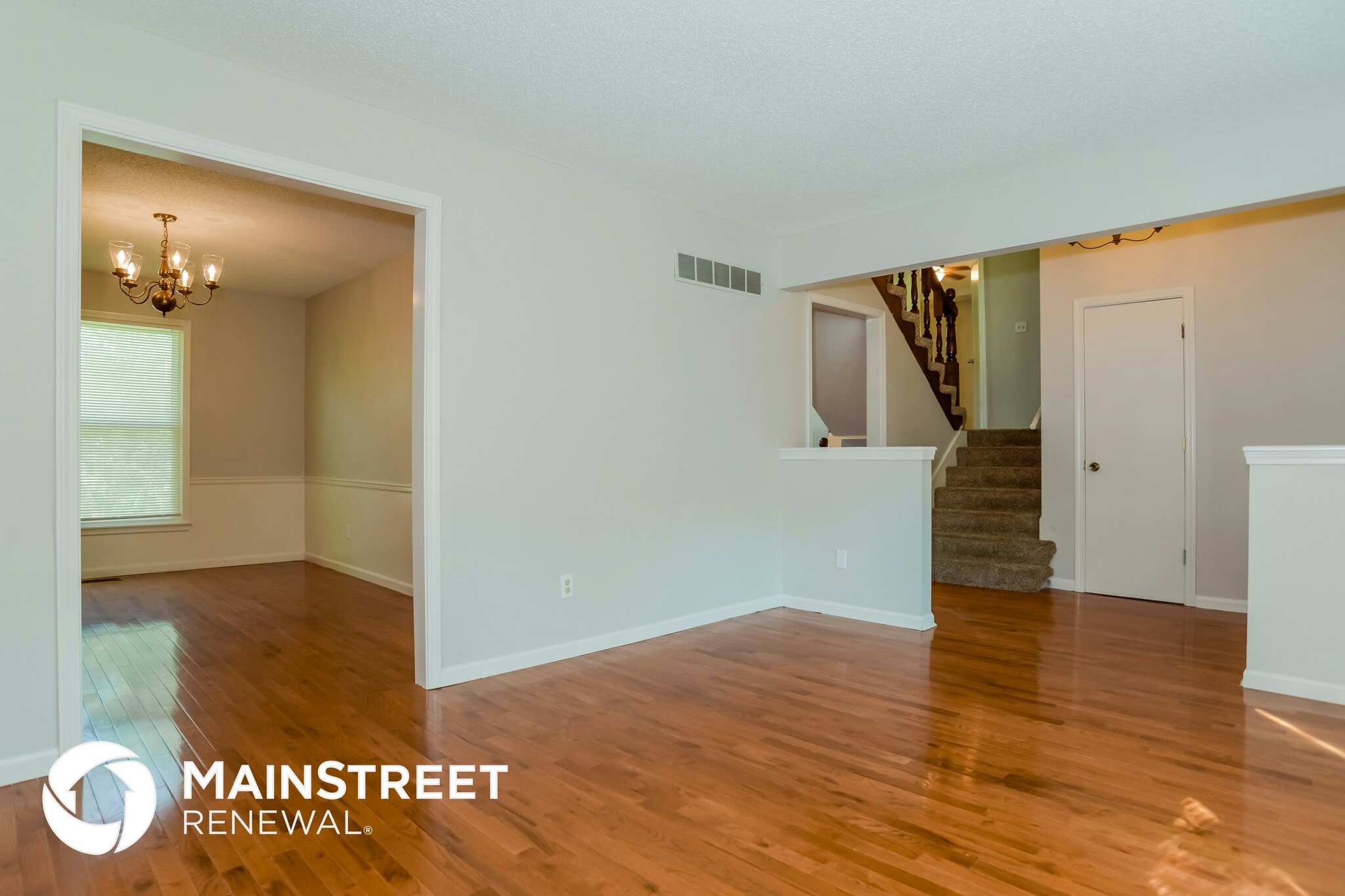 Building Photo - 14516 S Village Dr