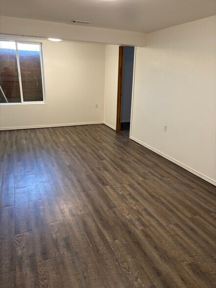 Building Photo - 276 Adams St
