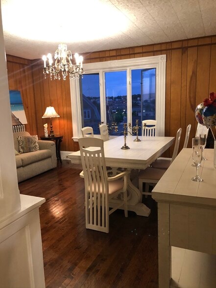 Building Photo - 10 Commonwealth Ave