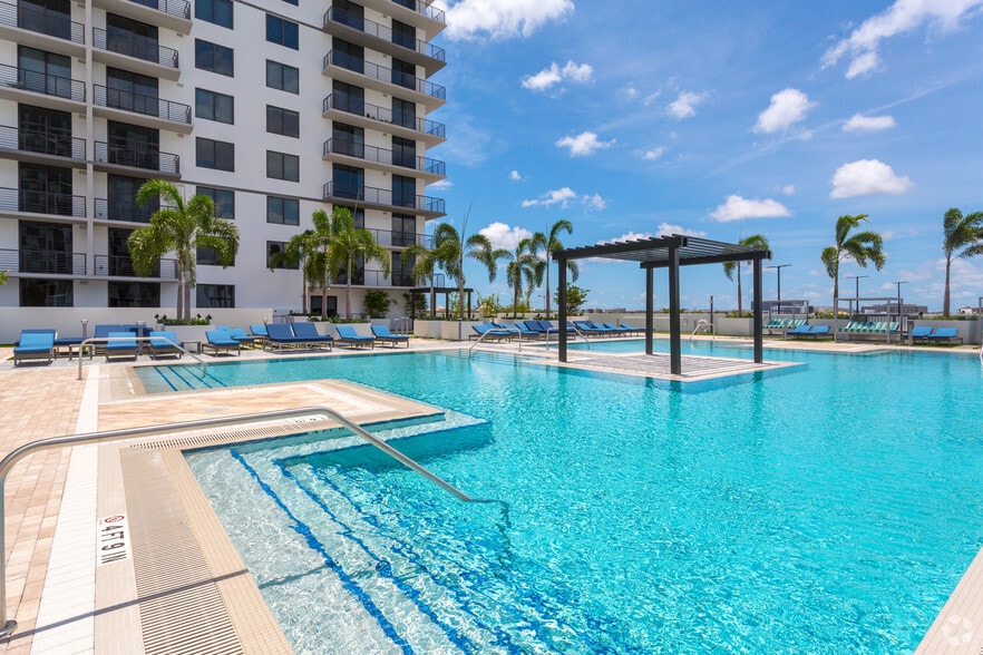 Primary Photo - The Palma at Downtown Doral