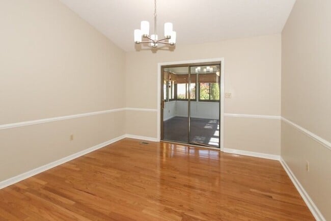 Building Photo - Walk from this Charming Home To The Carmel Arts District!