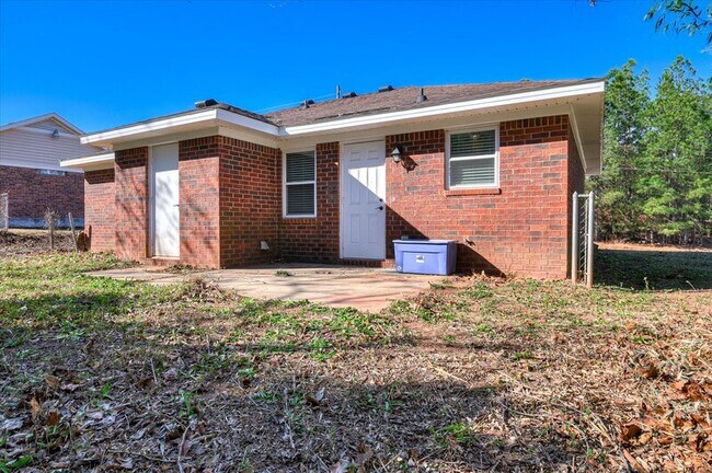 Building Photo - 2572 Tara Heights Cir