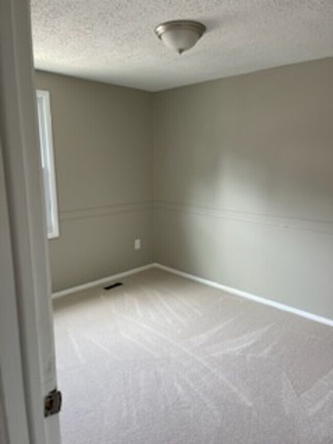 Building Photo - 3422 Belfry Ln