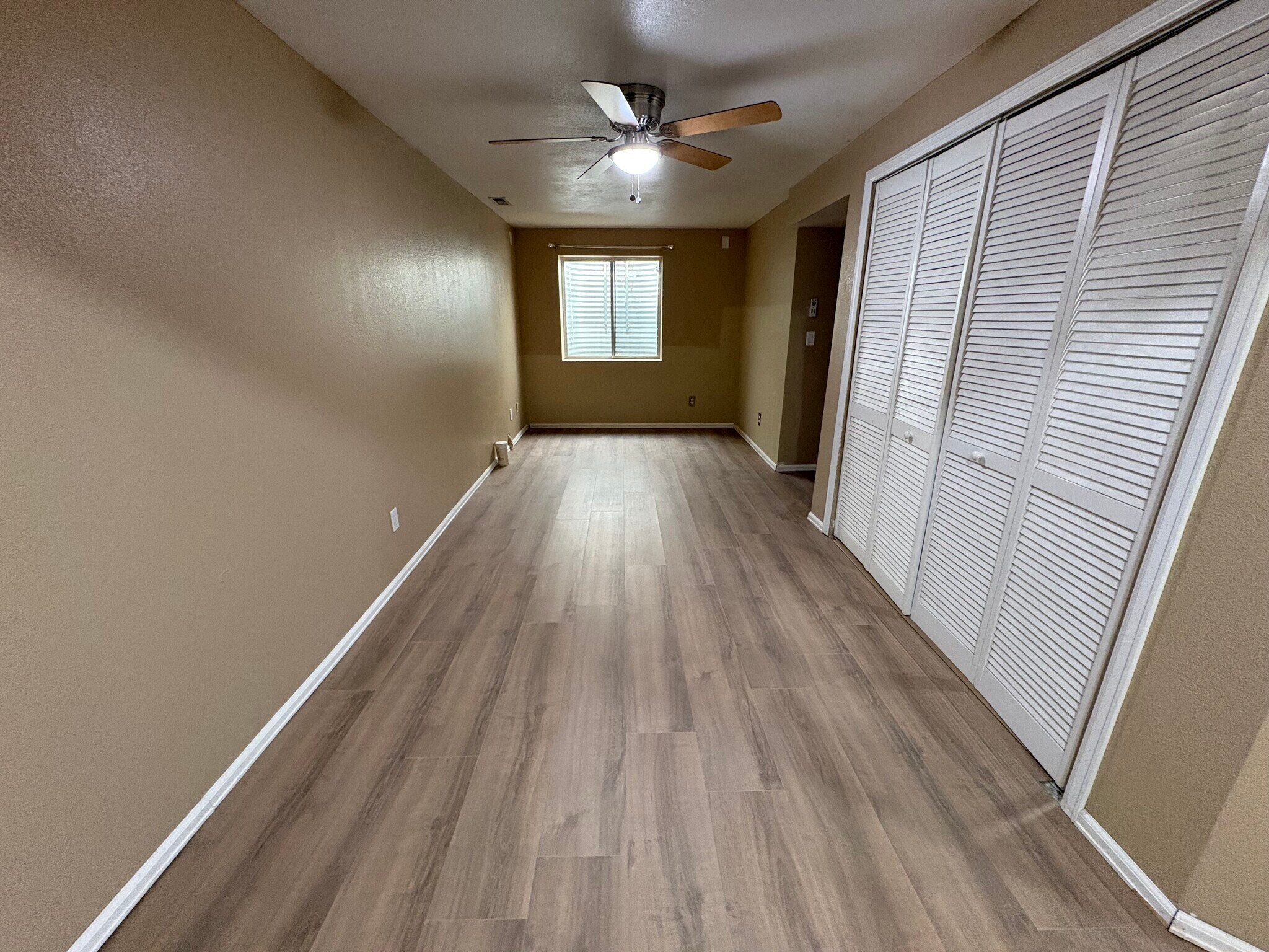 Building Photo - 3920 Anvil Dr