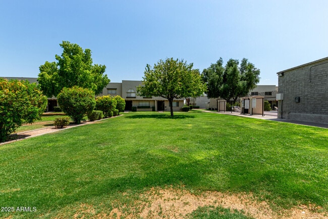Building Photo - 6825 E Osborn Rd