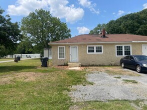Building Photo - 6312 Hwy 81 S