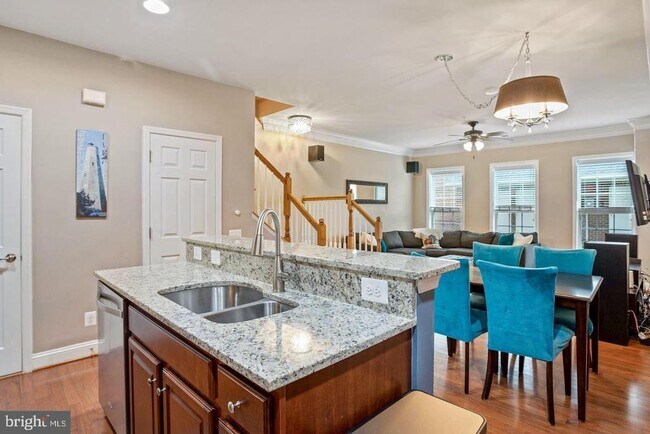 Building Photo - 42816 Lauder Terrace