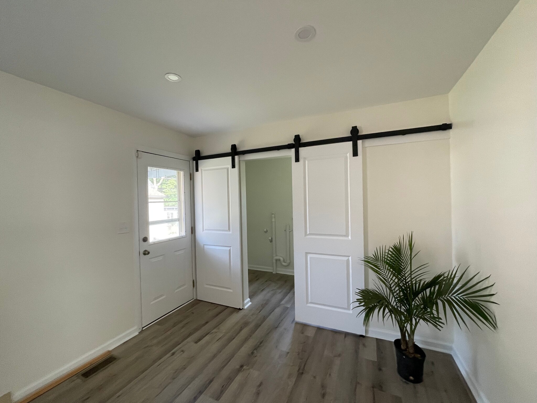 Laundry room - 334 Chase Rd