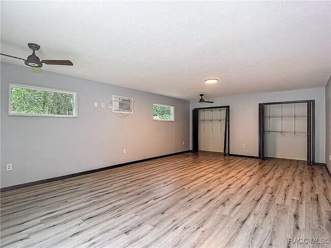 Building Photo - 884 W Massachusetts St