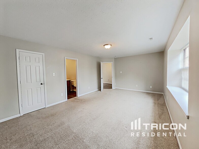 Building Photo - 11905 Breta Ct