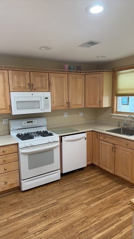 Building Photo - 48 Trapelo St