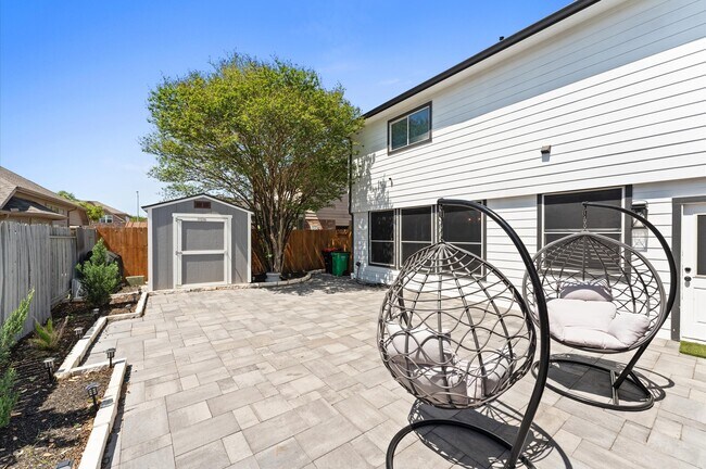 Building Photo - 19251 Hopeview Ct