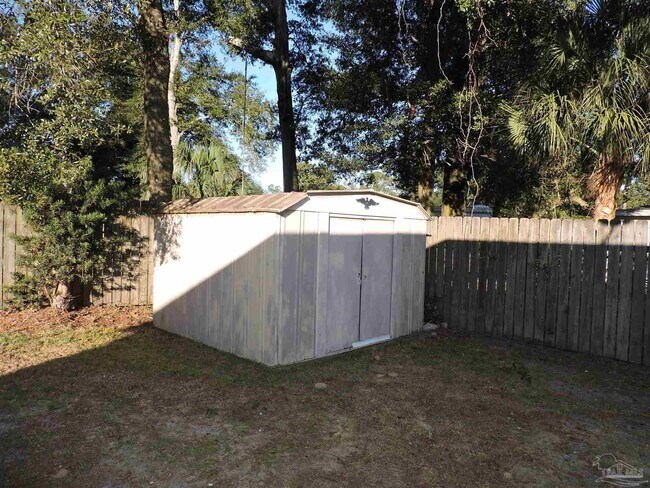 Building Photo - 146 Drew Cir