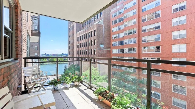 Building Photo - 85 East End Ave