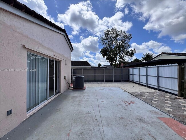 Building Photo - 14350 SW 175th St