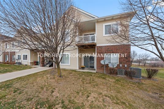 Building Photo - 1207 NE 5th Ln