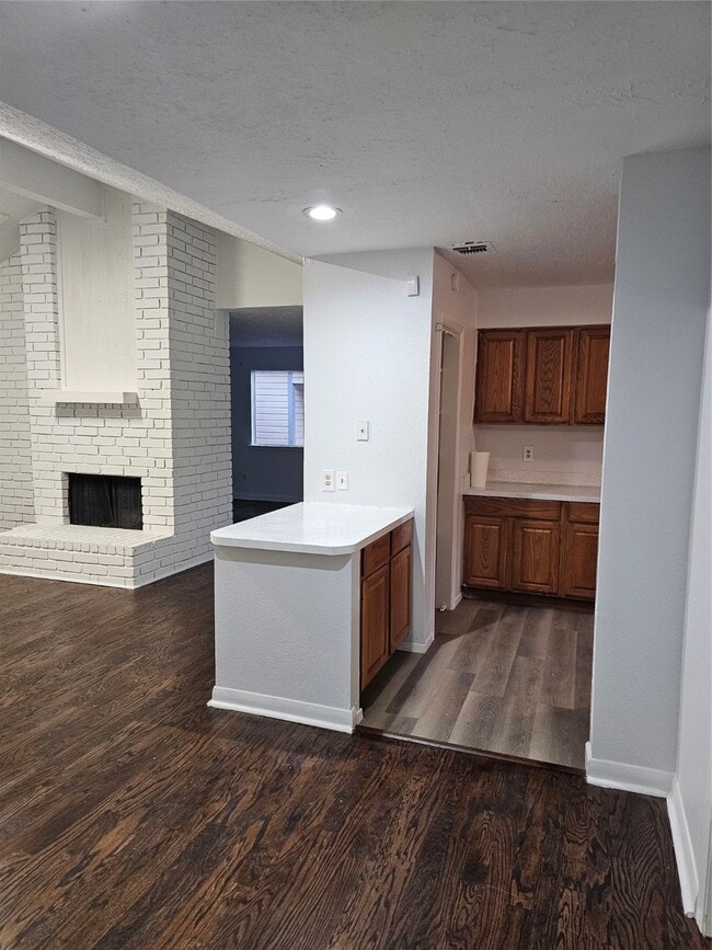 Building Photo - 16038 Glen Mar Dr