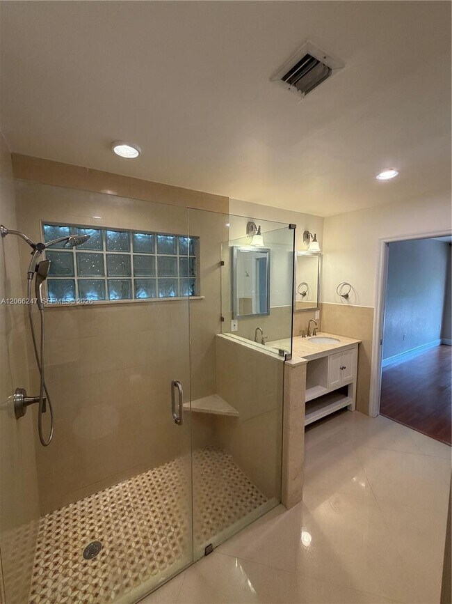 Building Photo - 14525 NW 88th Ave