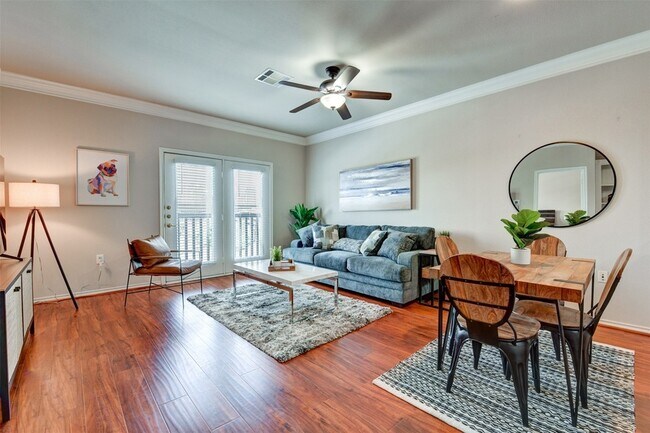 Building Photo - 2400 McCue Rd