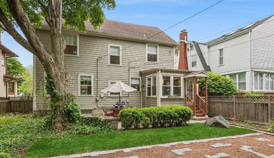 Building Photo - 820 N Oak Park Ave