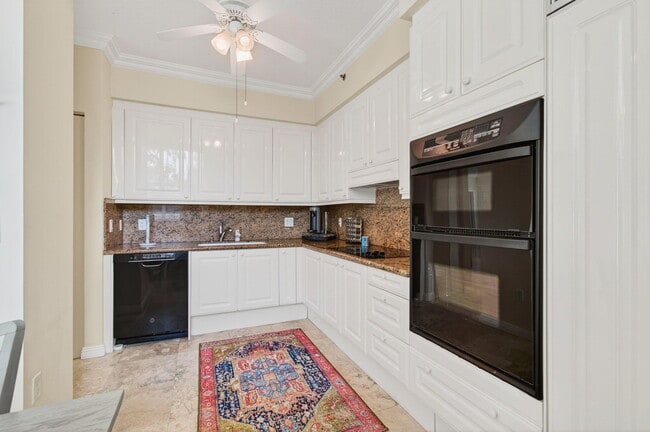 Building Photo - 3700 S Ocean Blvd